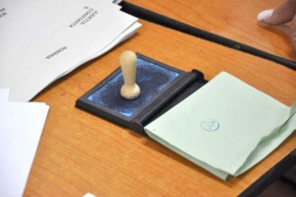 VALIDAŢI. Iată cei 12 aspiranţi la fotoliul de primar al Constanţa